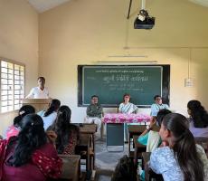 बाहुली निर्मिती कार्यशाळा 